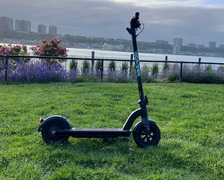 Are there electric scooters with Bluetooth connectivity